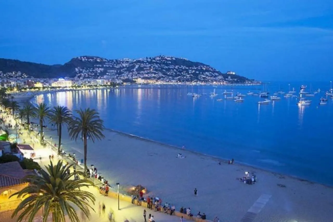 Hébergement de vacances Apartamento Con Vistas Al Mar Roses